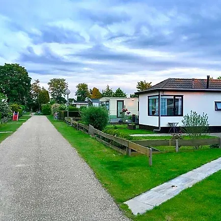 Verzorgd In De Betuwe Op Park Met Natuurbad *