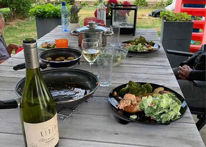 Kompleks wypoczynkowy Verzorgd In De Betuwe Op Park Met Natuurbad Beesd